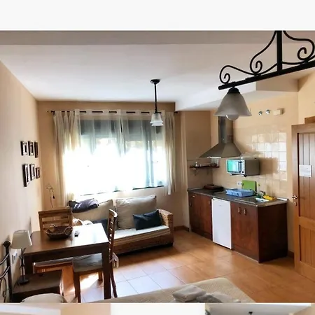 Estudio Con Cocina Y Bano Privado 여관 *