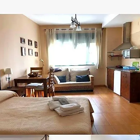 여관 Estudio Con Cocina Y Bano Privado 자란딜라데라베라